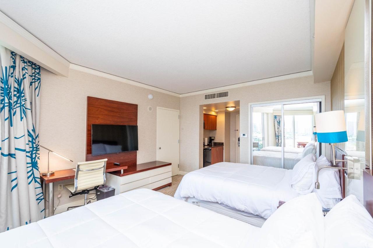 Trump Intl 2 Bedroom Apartment 1600 Sqf Ocean And Bay View Sunny Isles Beach Exterior foto